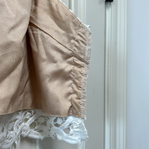 DO+BE size small two piece white lace set - Picture 8 of 10